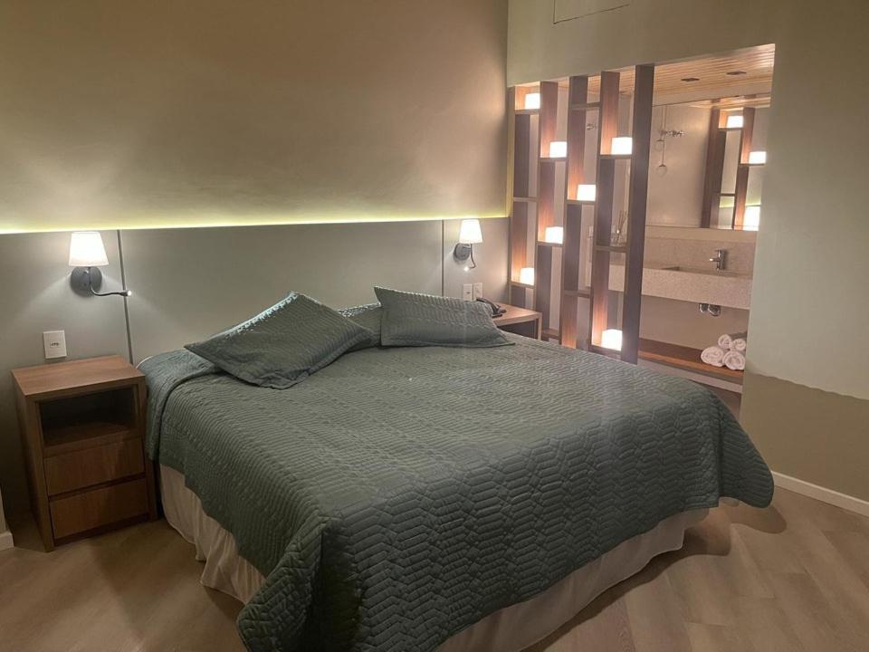 Quarto Duplo Amplo
